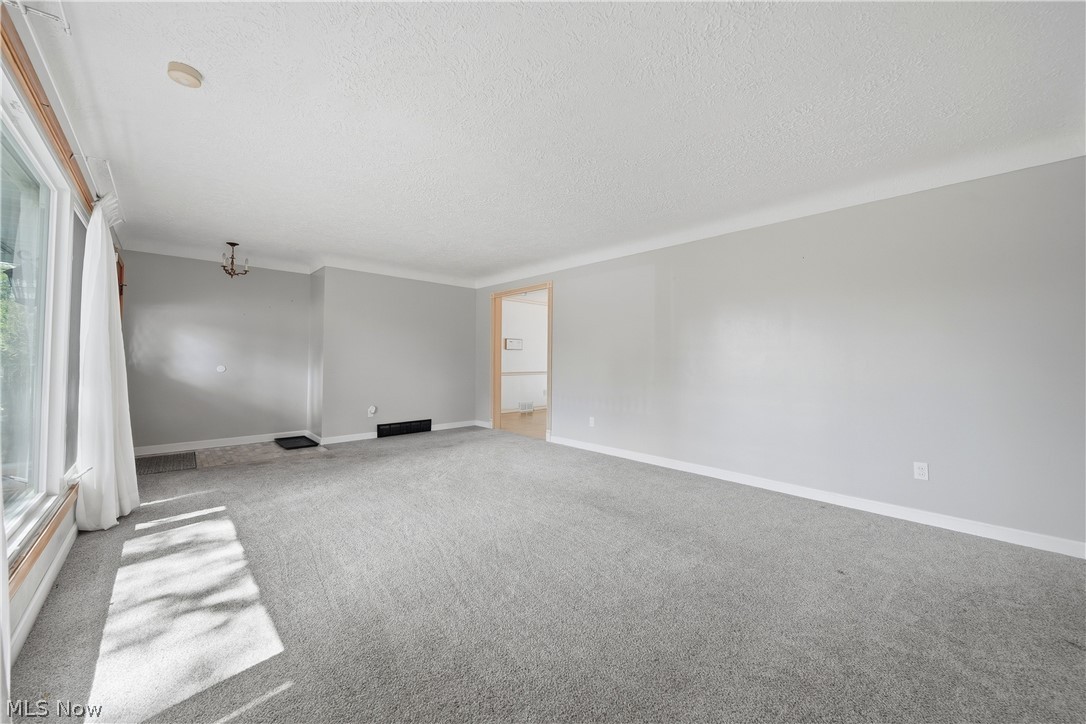 2769 Englewood Drive NE Canton OH 44721