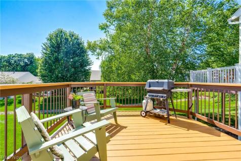 824 Willow Creek Drive Akron OH 44333