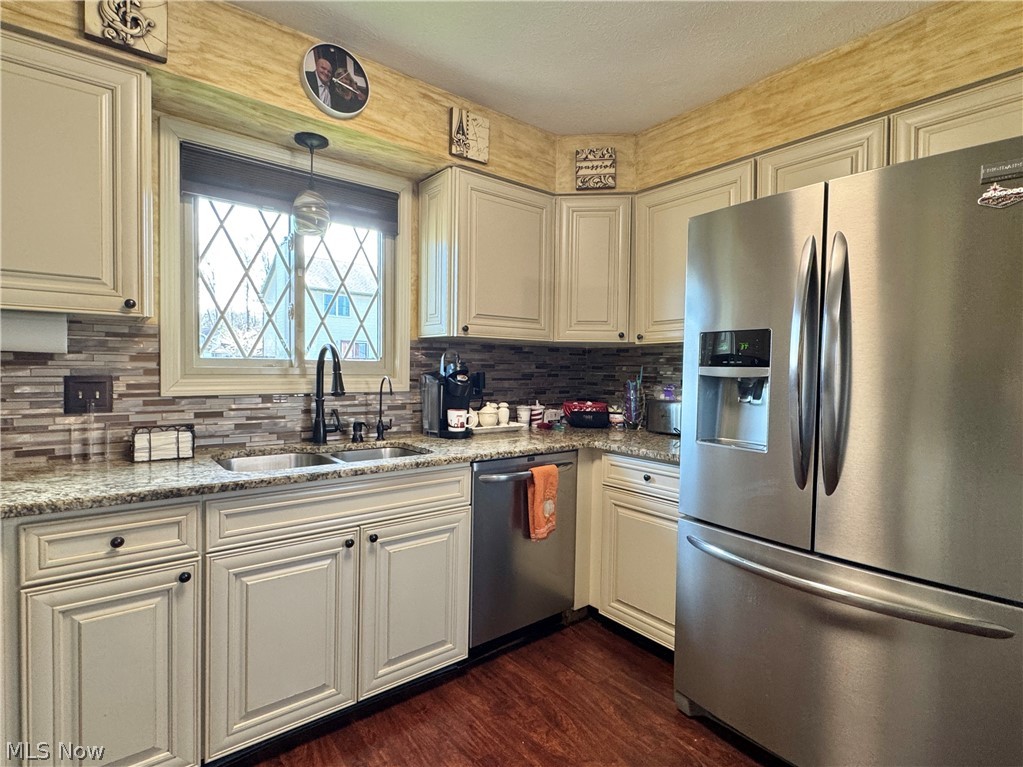 1327 Huntington Court Boardman OH 44512