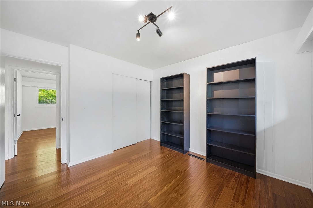 5294 Dogwood Trail Lyndhurst OH 44124