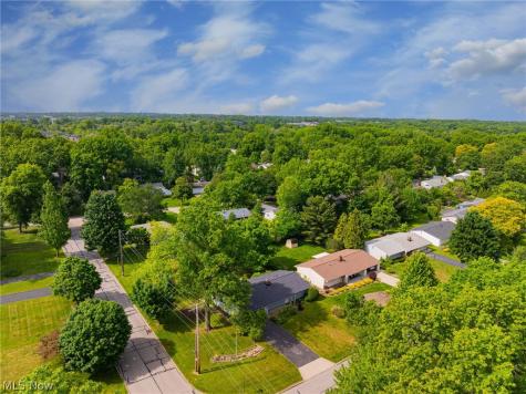 5294 Dogwood Trail Lyndhurst OH 44124