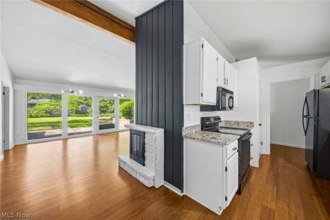 5294 Dogwood Trail Lyndhurst OH 44124