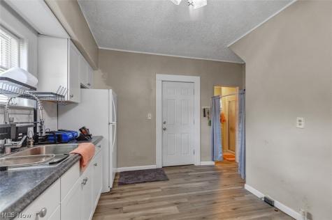 450 Lucy Street Akron OH 44306