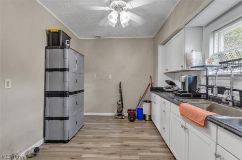 450 Lucy Street Akron OH 44306