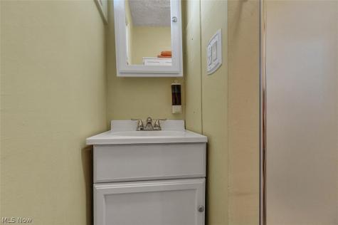 450 Lucy Street Akron OH 44306
