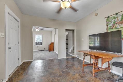 450 Lucy Street Akron OH 44306