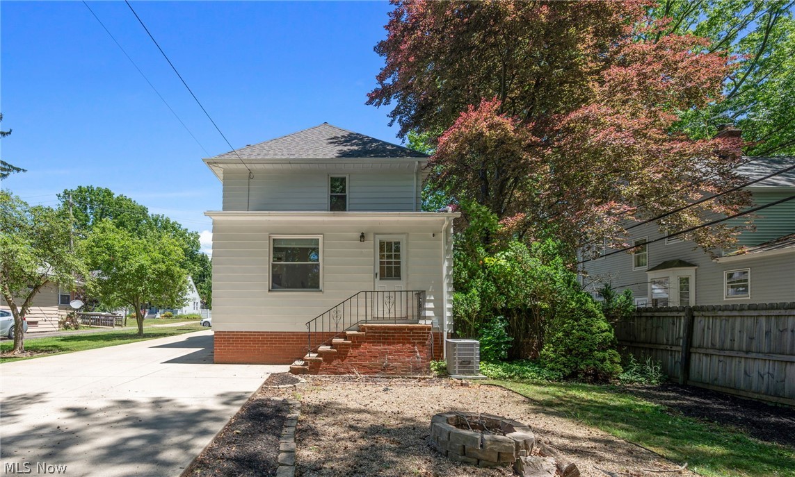 1784 Donwell Drive South Euclid OH 44121