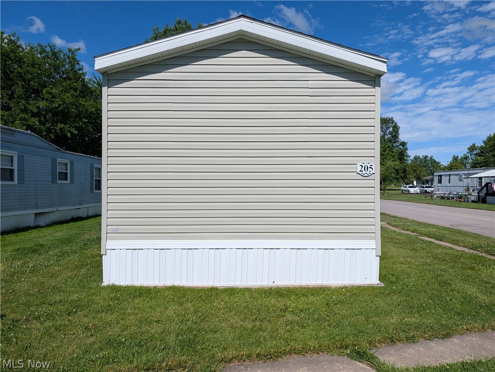 205 Larkstone Place Elyria OH 44035