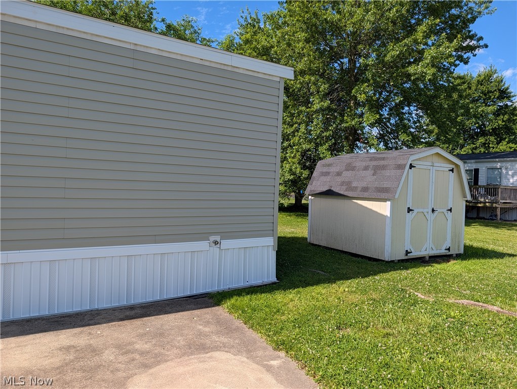 205 Larkstone Place Elyria OH 44035