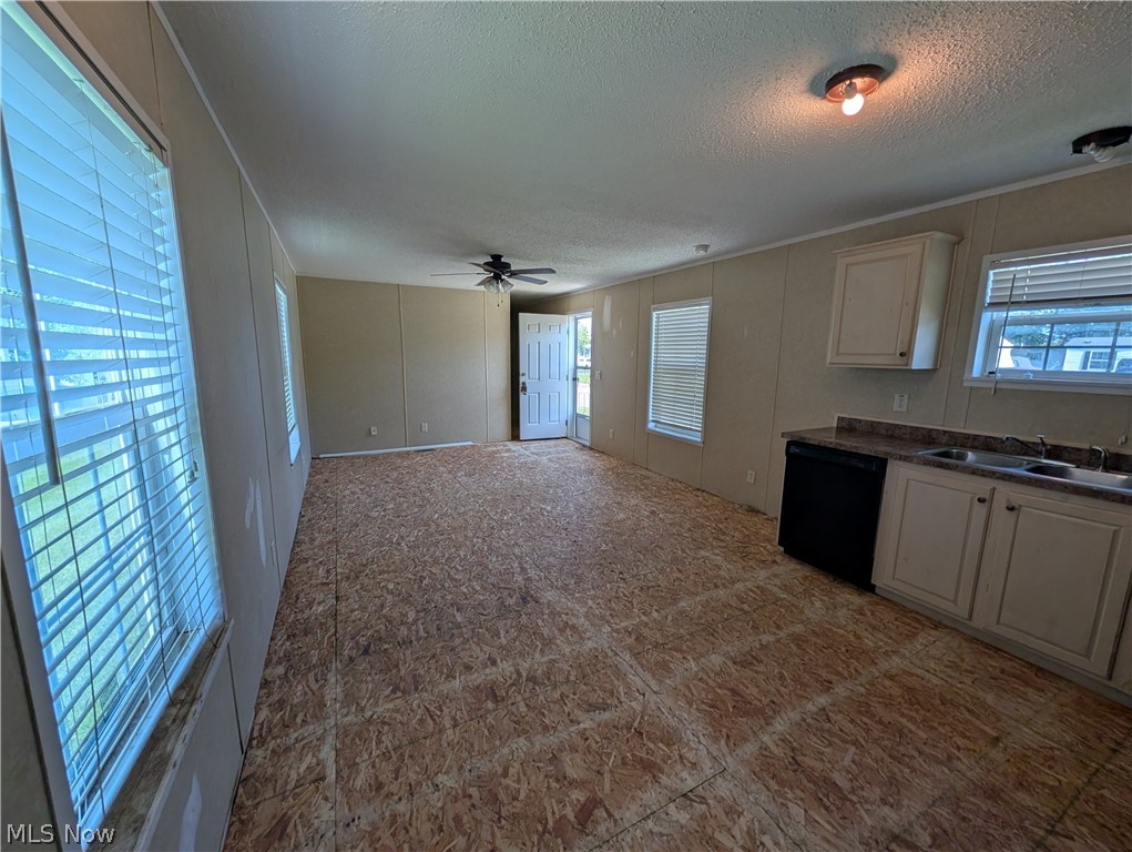 205 Larkstone Place Elyria OH 44035