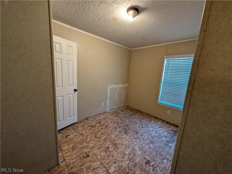 205 Larkstone Place Elyria OH 44035