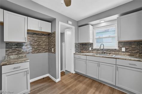 4668 Beechgrove Avenue Garfield Heights OH 44125