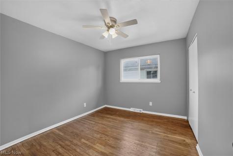 4668 Beechgrove Avenue Garfield Heights OH 44125