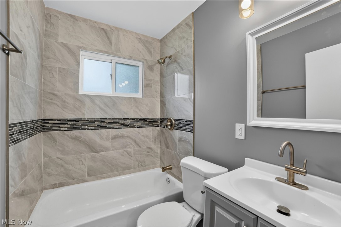 4668 Beechgrove Avenue Garfield Heights OH 44125