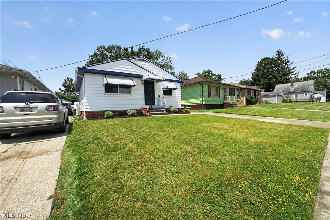 4668 Beechgrove Avenue Garfield Heights OH 44125