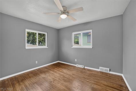 4668 Beechgrove Avenue Garfield Heights OH 44125