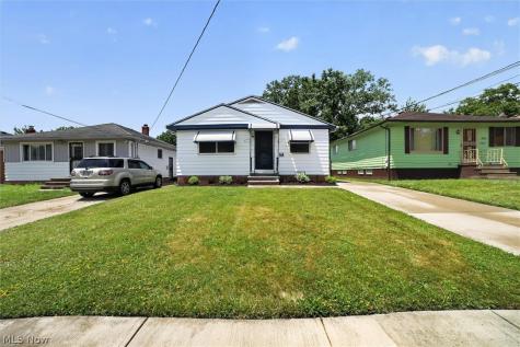4668 Beechgrove Avenue Garfield Heights OH 44125