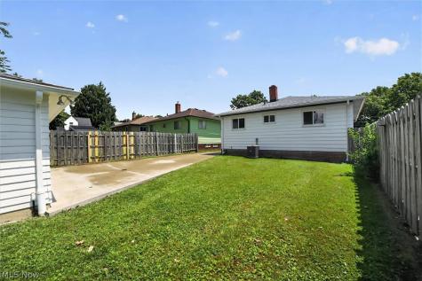 4668 Beechgrove Avenue Garfield Heights OH 44125