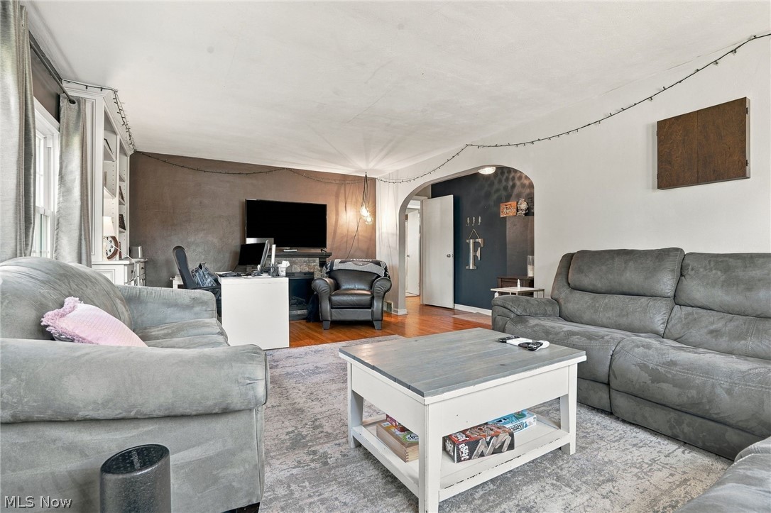 1718 W Market Street Orrville OH 44667