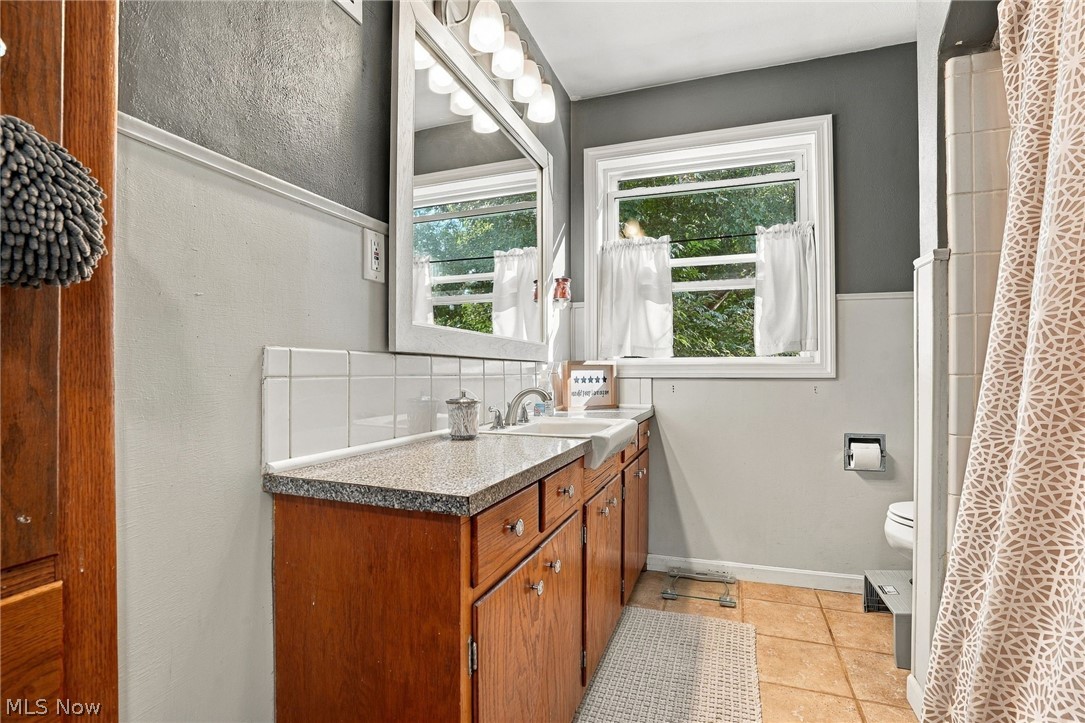 1718 W Market Street Orrville OH 44667