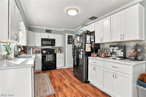 1718 W Market Street Orrville OH 44667