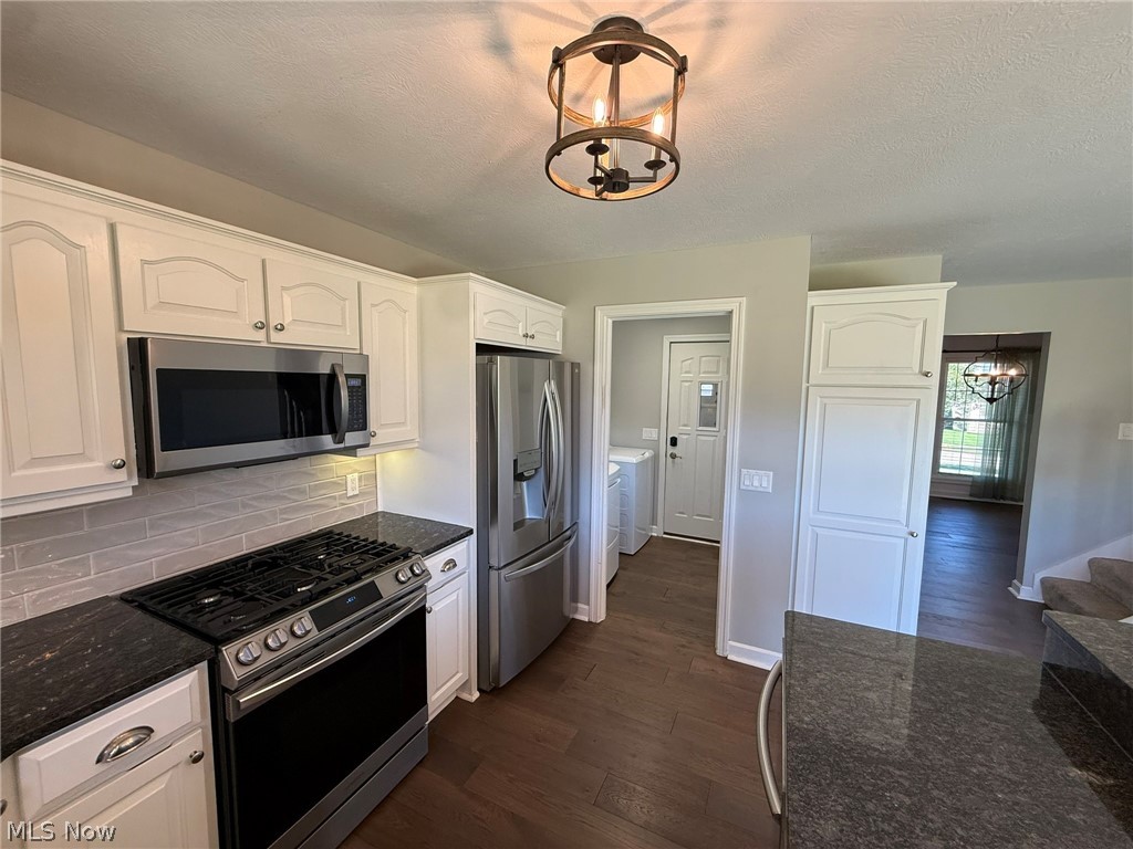 1319 Parkdale Drive Dover OH 44622