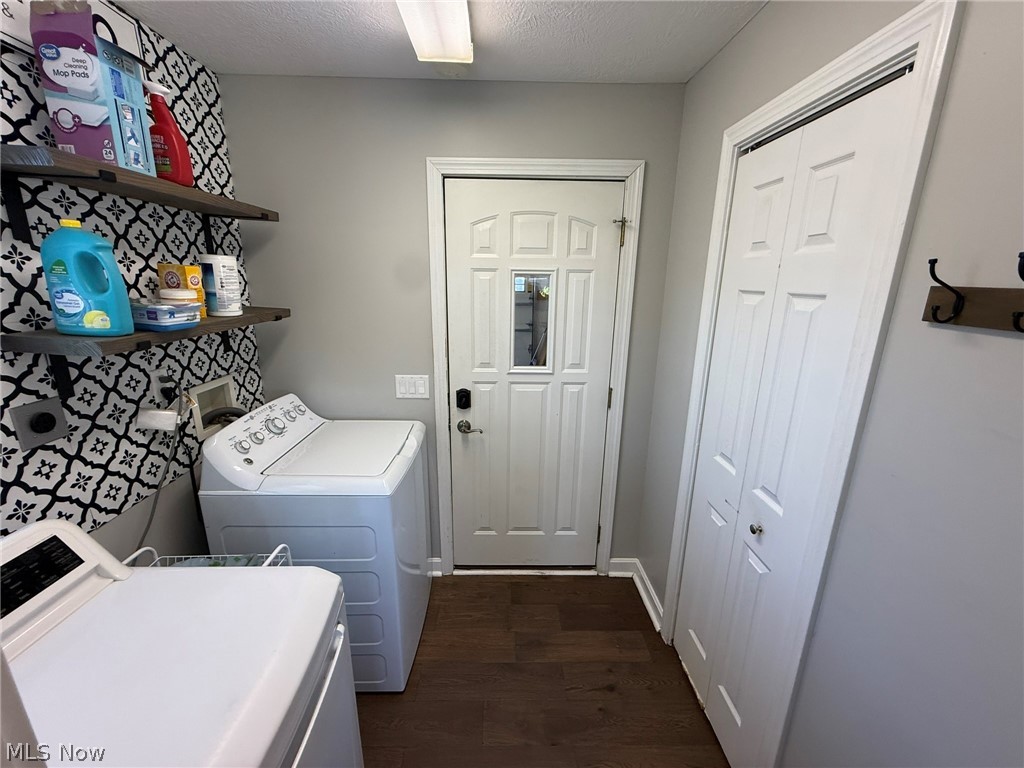 1319 Parkdale Drive Dover OH 44622