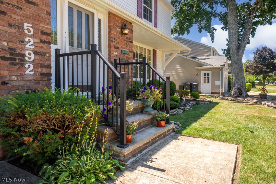 5292 Hickory Drive Lyndhurst OH 44124