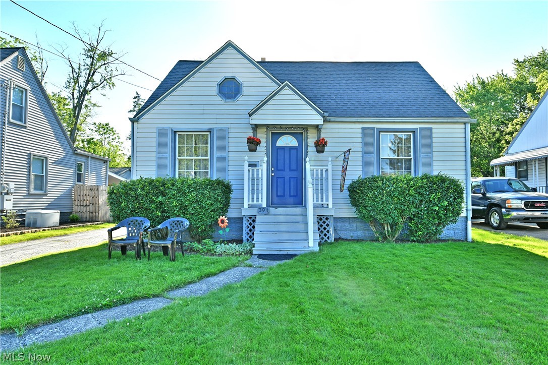 394 Meadowbrook Avenue SE Warren OH 44483