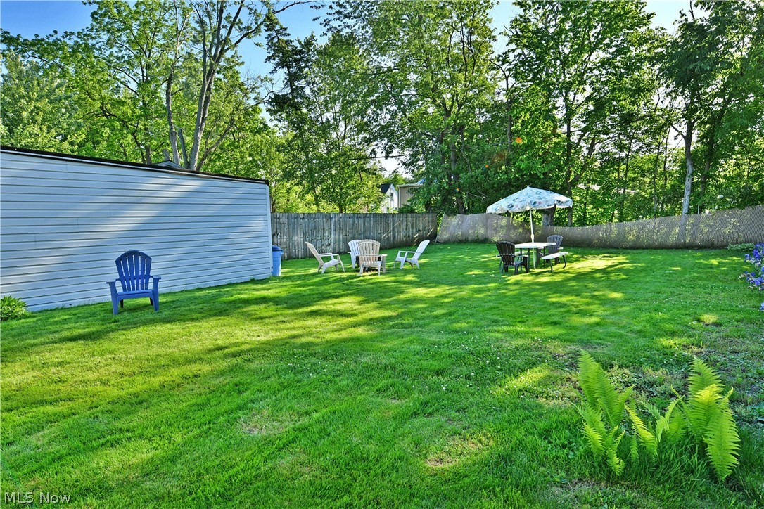 394 Meadowbrook Avenue SE Warren OH 44483