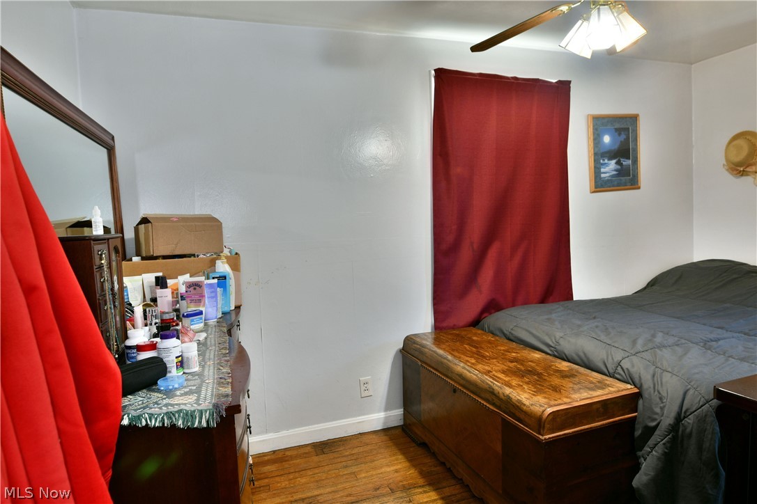 394 Meadowbrook Avenue SE Warren OH 44483