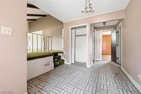 25478 Maidstone Lane Beachwood OH 44122