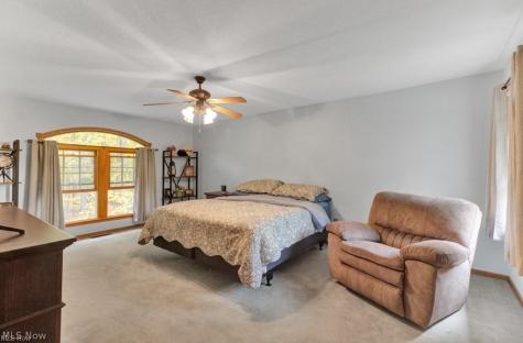27 Latonka Trail Malvern OH 44644