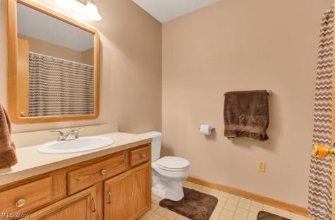 27 Latonka Trail Malvern OH 44644
