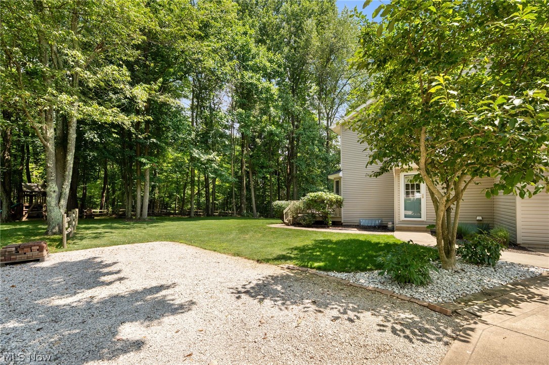 27 Latonka Trail Malvern OH 44644