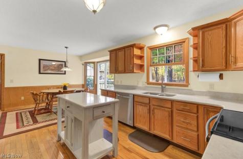 27 Latonka Trail Malvern OH 44644