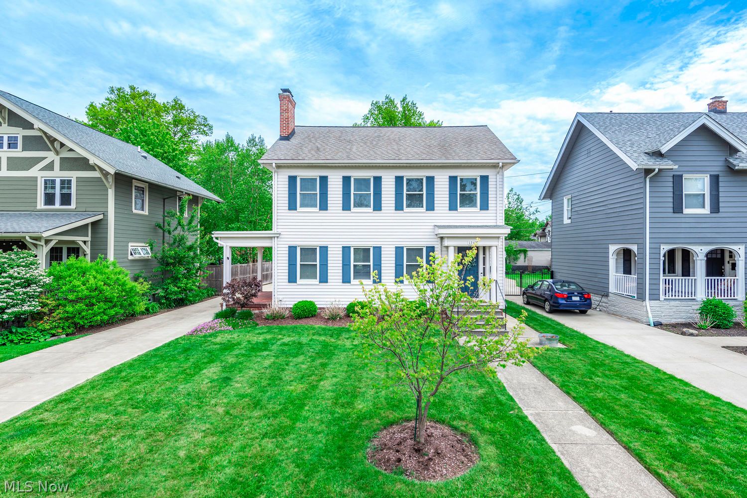 1247 Thoreau Road Lakewood OH 44107