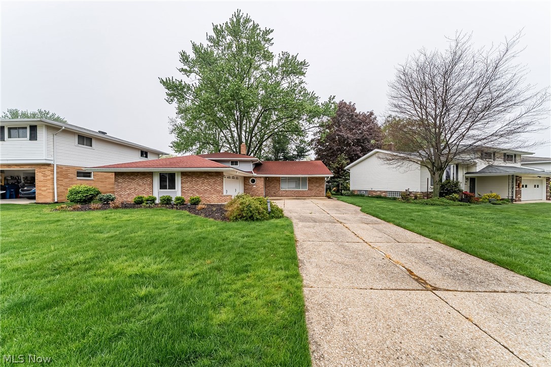 21298 Nottingham Drive Cleveland OH 44126