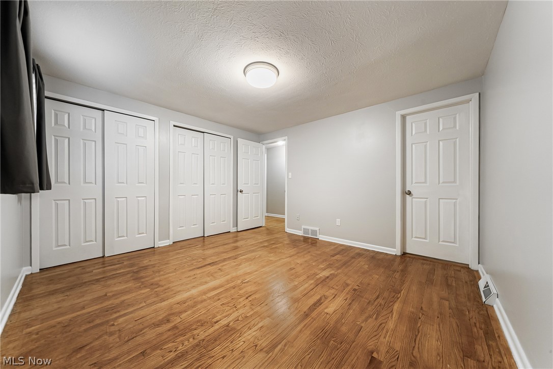 21298 Nottingham Drive Cleveland OH 44126