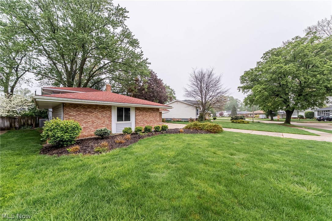 21298 Nottingham Drive Cleveland OH 44126