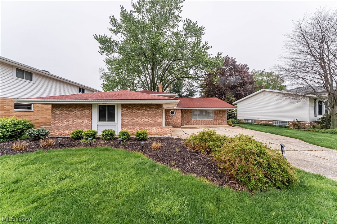 21298 Nottingham Drive Cleveland OH 44126