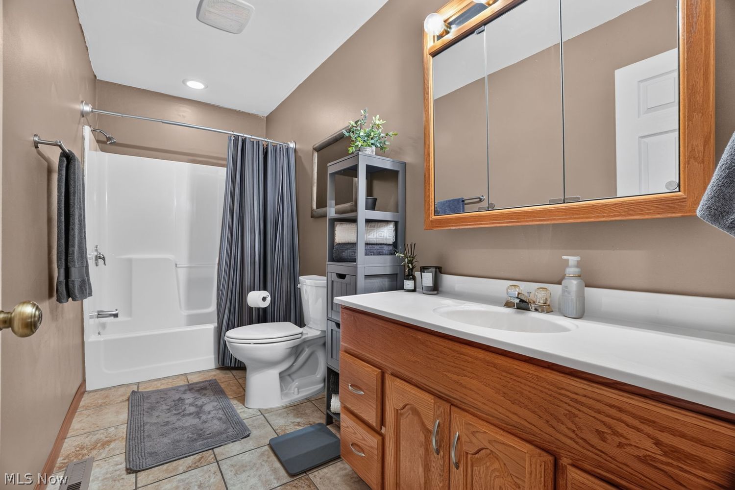 10080 Edwards Lane Chagrin Falls OH 44023