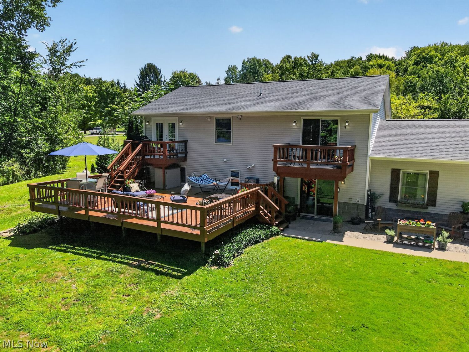 10080 Edwards Lane Chagrin Falls OH 44023