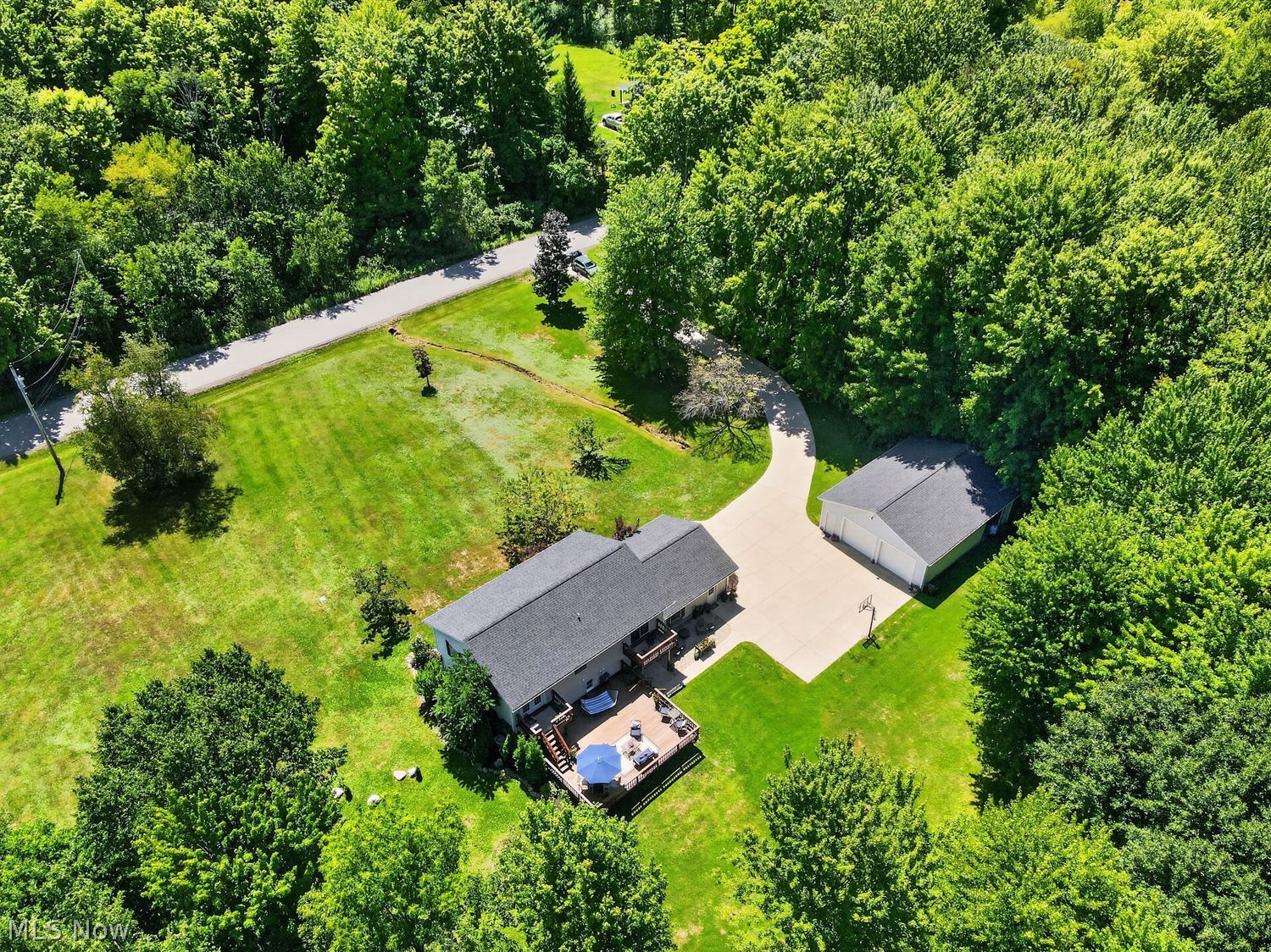 10080 Edwards Lane Chagrin Falls OH 44023