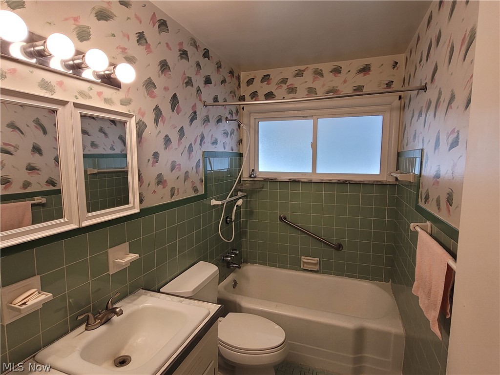 1289 W Miner Road Mayfield Heights OH 44124