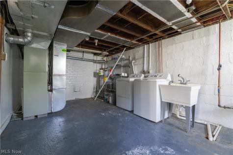 931 Dan Street Akron OH 44310