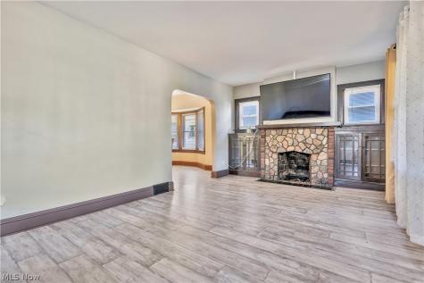 931 Dan Street Akron OH 44310