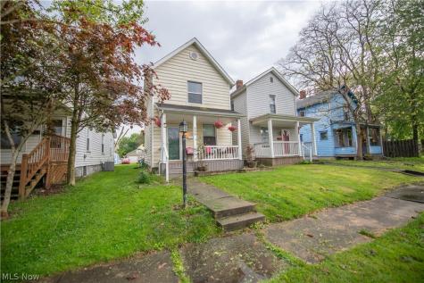 136 E Indiana Avenue Sebring OH 44672