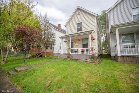 136 E Indiana Avenue Sebring OH 44672