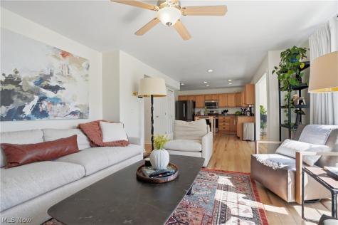 563 Colonial Drive Painesville OH 44077